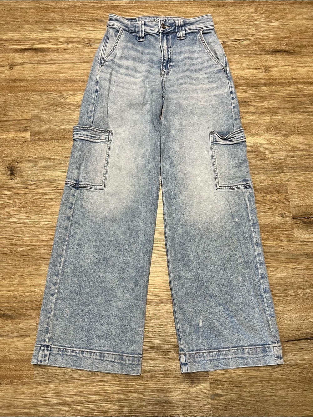 American Eagle Outfitters Light Wash Blue Denim Jeans